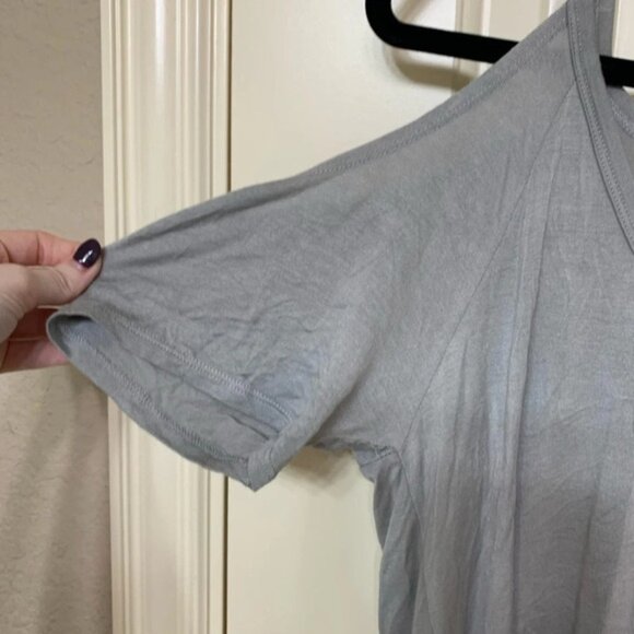 Charlotte Russe Cold-Shoulder Blouse - Picture 2 of 5